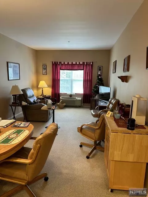 9309 Richmond Rd, West Milford, NJ 07480