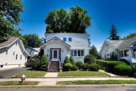 161 Walnut Ave, Bogota, NJ 07603