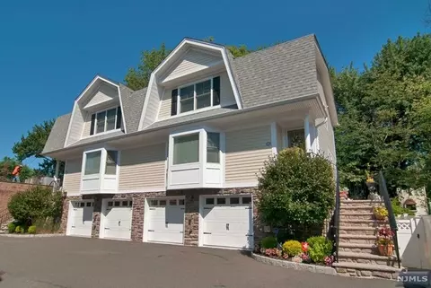 58 E Madison Ave, Dumont, NJ 07628