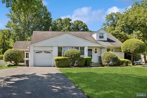 264 Ridge St, New Milford, NJ 07646