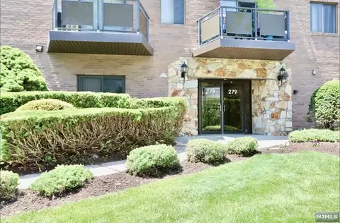 279 Clark St #A9, Hackensack, NJ 07601