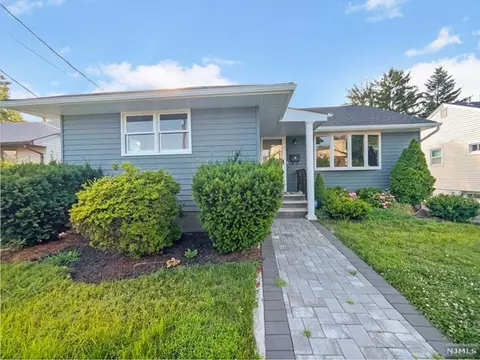 3 Barbara Ct, Lodi, NJ 07644