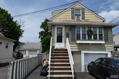 10 Grove St, Little Ferry, NJ 07643