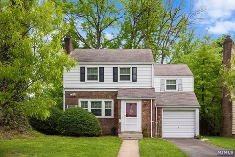 117 Van Buren Ave, Teaneck, NJ 07666