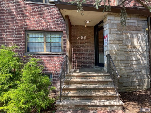 3001 Edwin Ave Unit 1C  