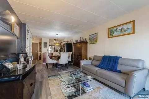 5 Linden St #2J, Hackensack, NJ 07601 photo 1