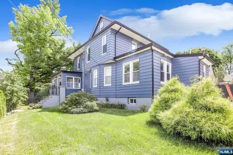 14 Walnut St, Teaneck, NJ 07666 photo 1