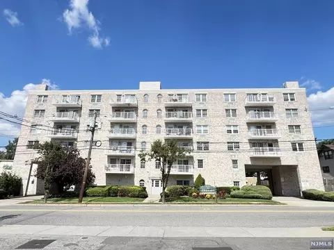 446 Passaic St #3F, Hackensack, NJ 07601 photo 1