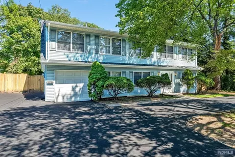 251 E Midland Ave, Paramus, NJ 07652 photo 1