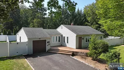 199 Reid Way, Paramus, NJ 07652 photo 1