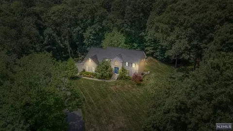 46 Stephens Mill Rd, Hackettstown, NJ 07840 photo 1