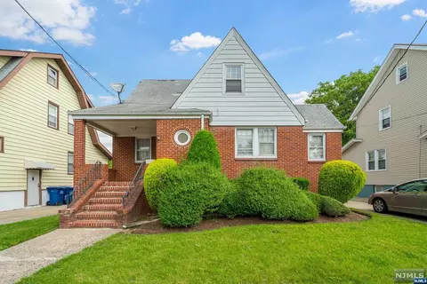 472 Jackson Ave, Hackensack, NJ 07601 photo 1