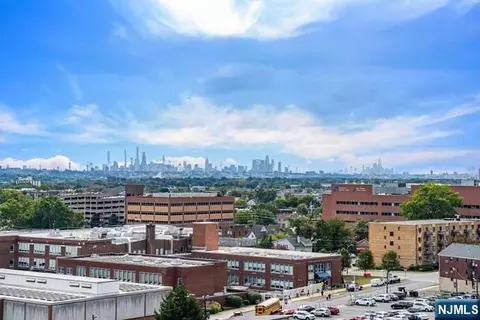 160 Overlook Ave #7C, Hackensack, NJ 07601 photo 1