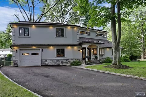 56 Demarest Rd, Paramus, NJ 07652 photo 1