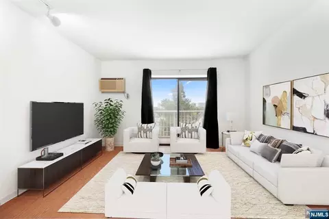 245 Anderson St #4A, Hackensack, NJ 07601 photo 1