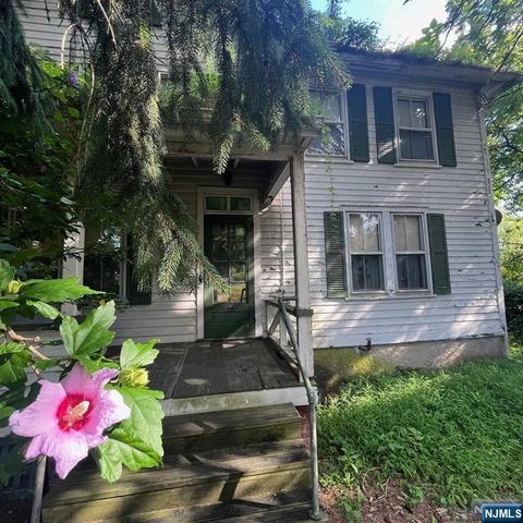 137 Schraalenburgh Rd, Harrington Park, NJ 07640 | MLS# 24033347 | 38 ...