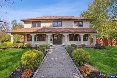 85 Westervelt Pl, Cresskill, NJ 07626 photo 1
