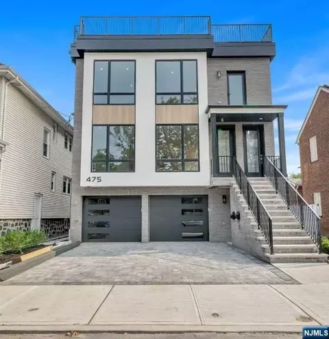 475 Oakdene Ave #2, Cliffside Park, NJ 07010