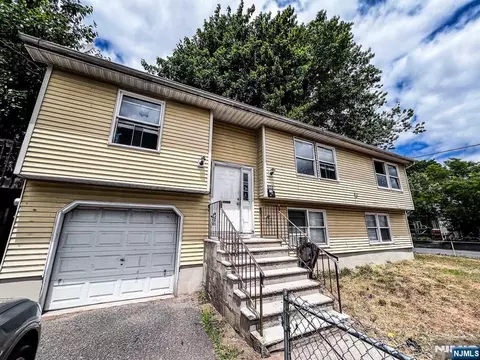 678-680 E 23rd St, Paterson, NJ 07504