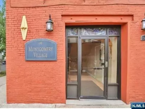 79-93 Montgomery St #406, Paterson, NJ 07501