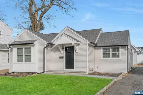 271 Central Ave, Paramus, NJ 07652 photo 1