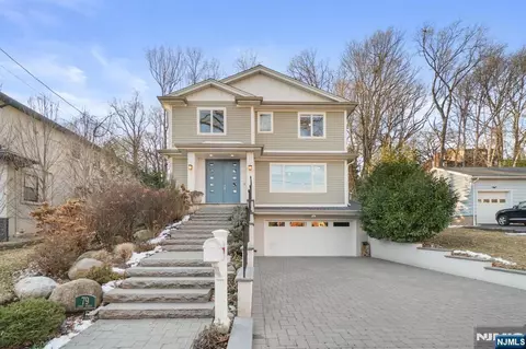 79 Cedar St, Cresskill, NJ 07626 photo 1