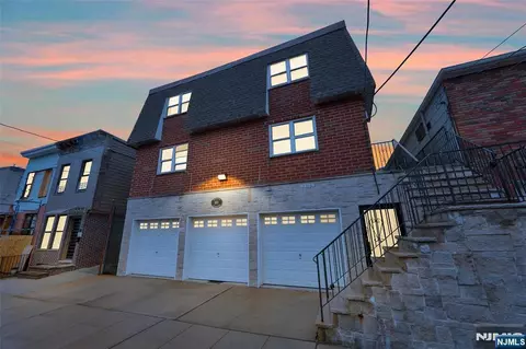 161 18th #4C, Union City, NJ 07087