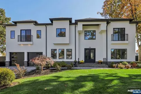 488 Wilson Ave, Paramus, NJ 07652 photo 1