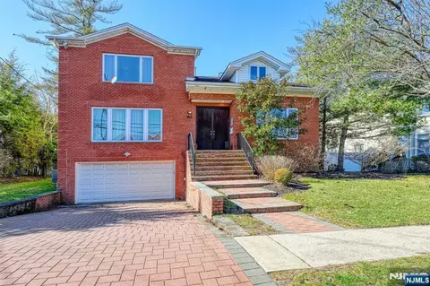 84 Westervelt Pl, Cresskill, NJ 07626 photo 1