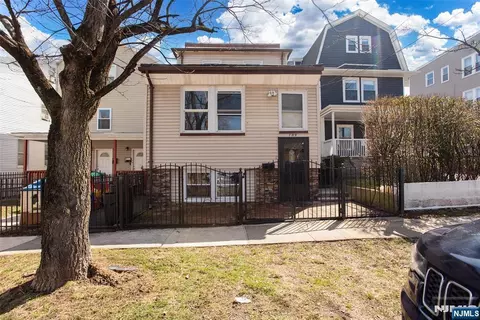 109 Maple Ave, Montclair, NJ 07042 photo 1
