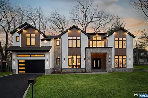 260 Virginia Ct, Paramus, NJ 07652 photo 1