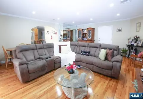 40-44 Rome St #3, Newark, NJ 07105