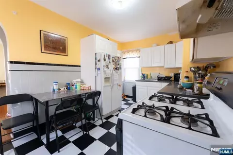 383 23rd St, Paterson, NJ 07514 photo 8