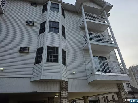 420 Passaic St #2G, Hackensack, NJ 07601 photo 1