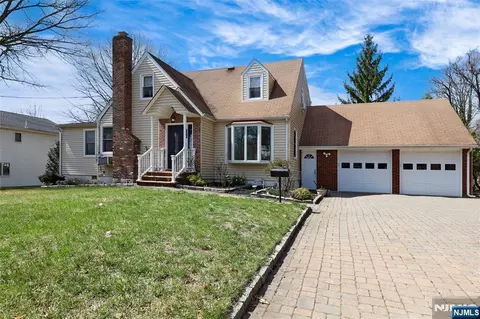 577 Forest Ave, Paramus, NJ 07652 photo 1