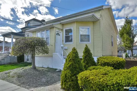 721 7th St, Secaucus, NJ 07094 photo 1