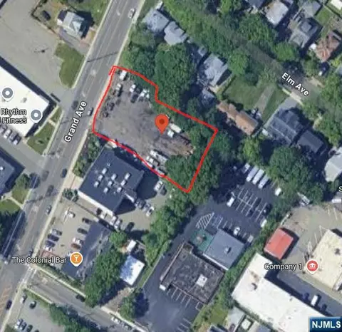 733 Grand Ave, Ridgefield, NJ 07657