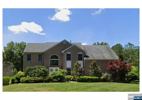 10 Sheldon Dr, Jackson, NJ 08527 photo 1