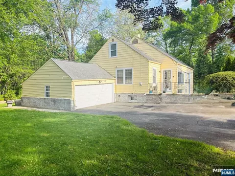177 Forest Ave, Paramus, NJ 07652 photo 1