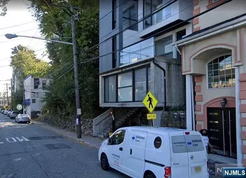 1072 River Rd, Edgewater, NJ 07020 photo 6
