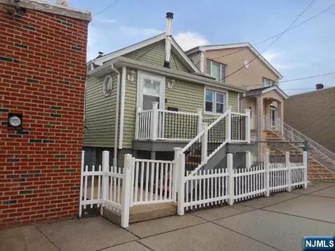 222 Washington Ave, Hackensack, NJ 07601 photo 1