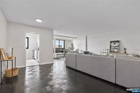 90 Prospect Ave #9D, Hackensack, NJ 07601 photo 1