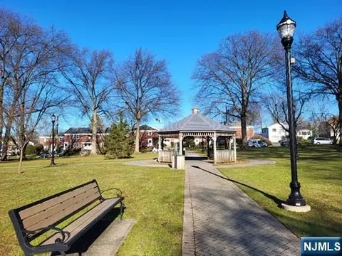 476 Heath Pl #25, Hackensack, NJ 07601 photo 1