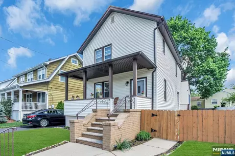 122 Davis Ave, Hackensack, NJ 07601 photo 1
