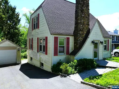 104 Oldham Rd, Wayne, NJ 07470 photo 1