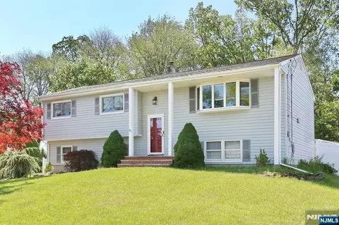 60 Furman Dr, Wayne, NJ 07470 photo 1