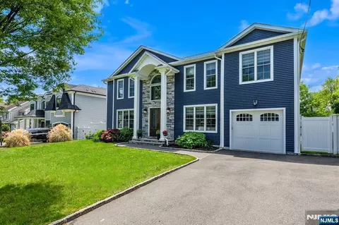170 Reid Way, Paramus, NJ 07652 photo 1