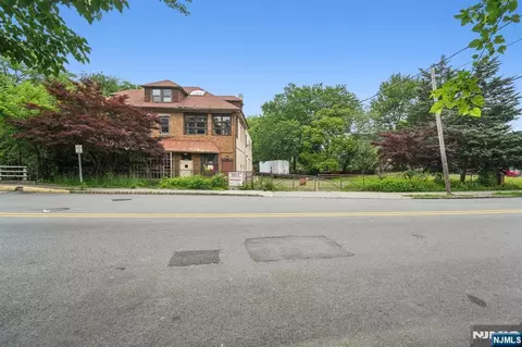 201 Englewood Ave, Englewood, NJ 07631