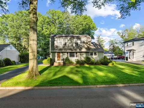 438 Gregory Rd, Paramus, NJ 07652 photo 1