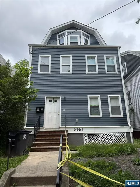 742-744 10th St, Newark, NJ 07108